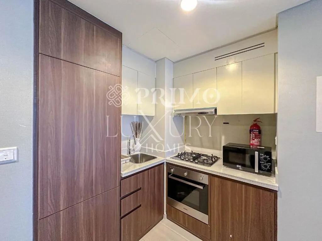 Modern 2-Bedroom Living In Reva Residences, Dubai 0*,